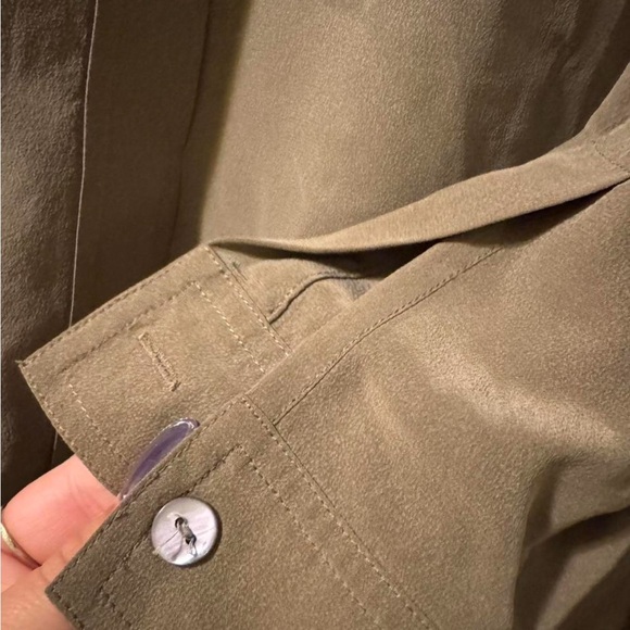 Vintage Jaeger Silk Button Down olive/ Khaki women’s 34 bust - Picture 3 of 8